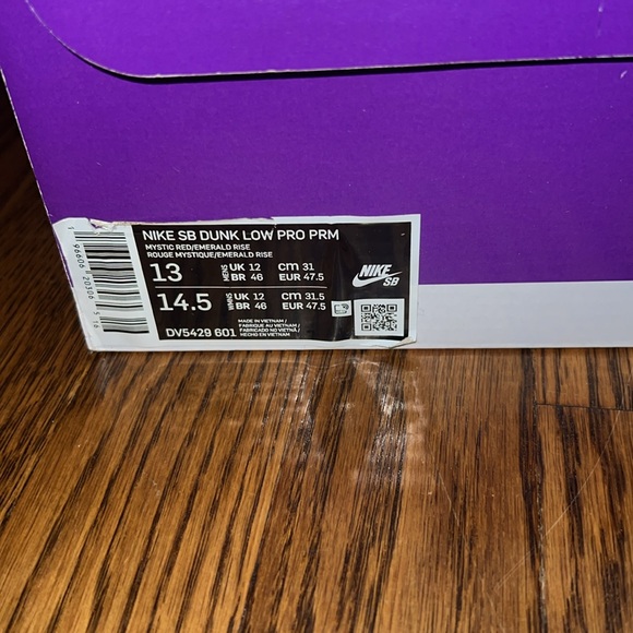 Men’s Nike SB Dunk Low - Picture 7 of 7